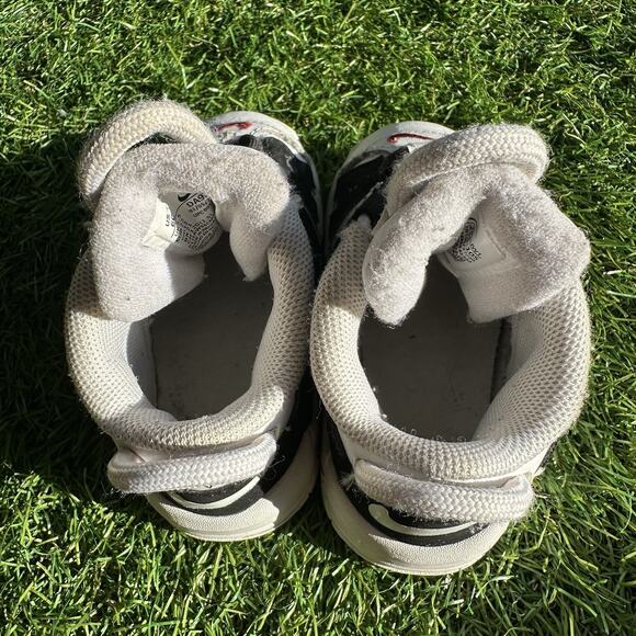 Nike Air More Uptempo Black White Accent Red Kids Size US‎ 6C DA9255-105 - Picture 7 of 8